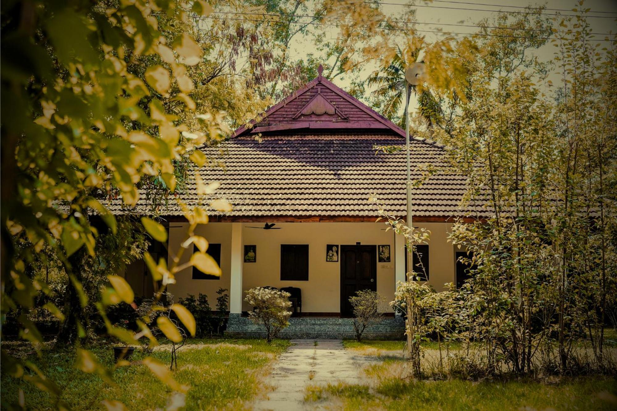 Marari Beach Palace Mararikulam Exterior foto